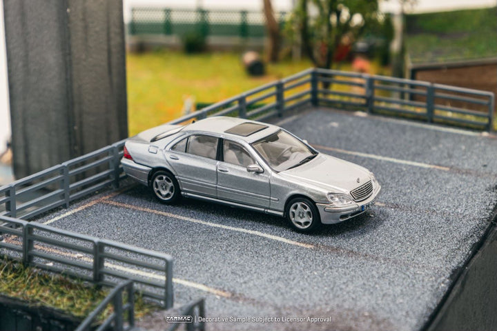 [Preorder] Tarmac Works 1:64 Mercedes-Benz S-Class Brilliant Silver Metallic T64G-072-SL