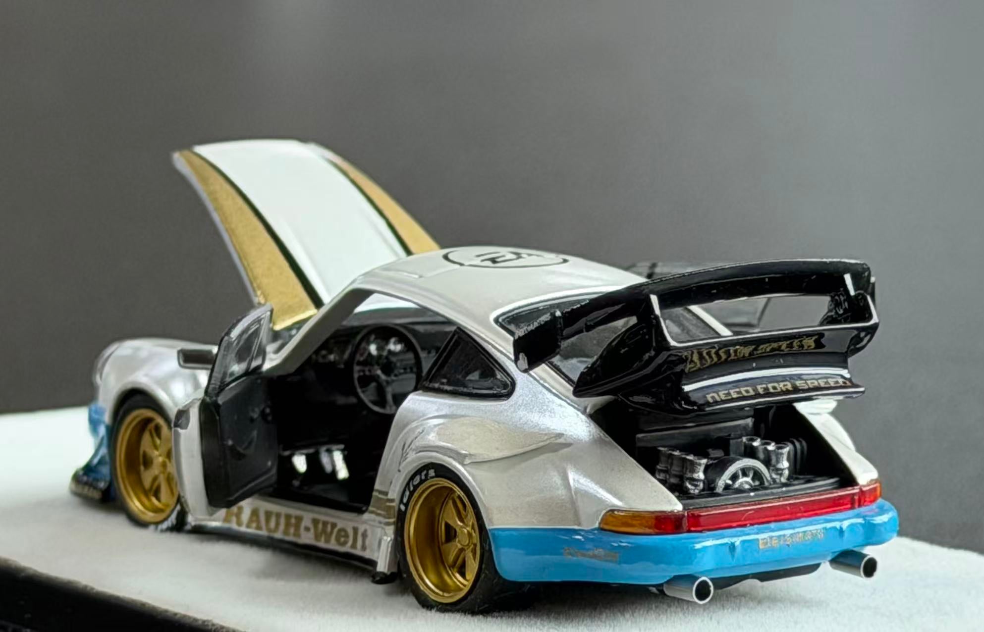 Preorder] PGM 1:64 Porsche RWB 930 White pgm-640211 (2 Versions