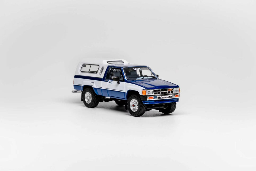 [Preorder] GCD 1:64 Toyota Hilux SR5 XTRA Cab 1985 (LHD) (3 Colours) KS-087-641/ KS-087-642/ KS-087-643