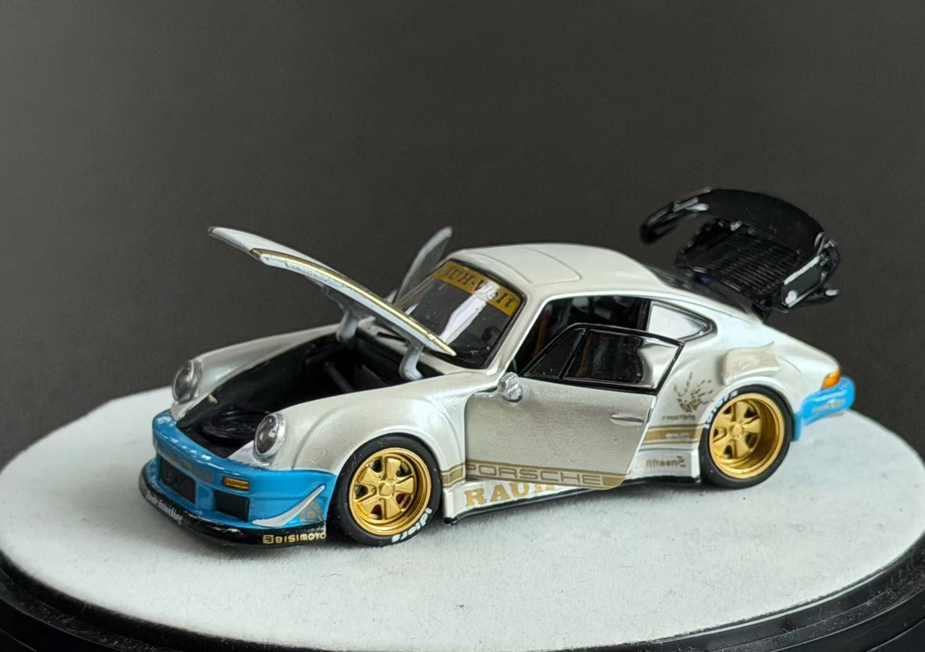 Preorder] PGM 1:64 Porsche RWB 930 White pgm-640211 (2 Versions