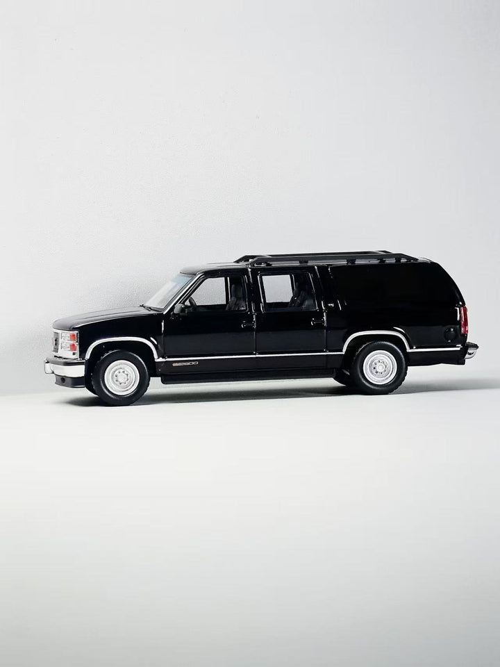 [Preorder] BLISS 1:64 Chevrolet Suburban Pearl Black