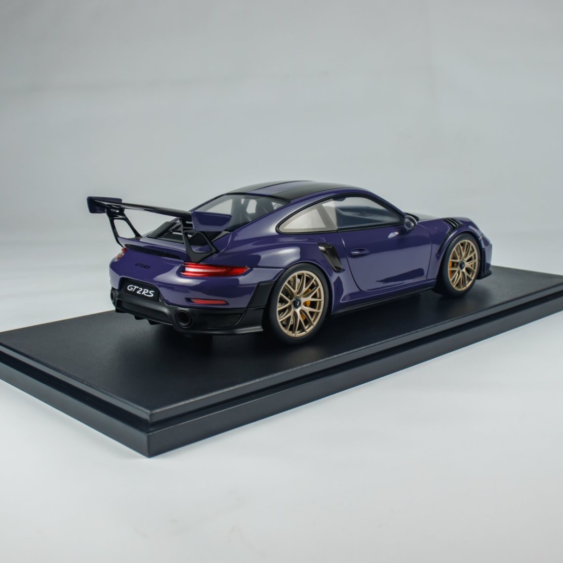 GT Spirit 1:18 PORSCHE 911 (992) GT2 RS ULTRAVIOLET 2021 GT926