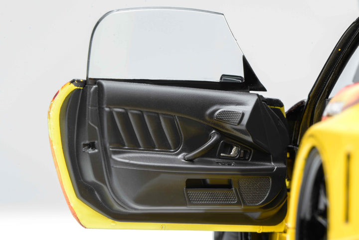 [Preorder] MOTORHELIX 1:18 Honda S2000 J's Racing Maou 2013 Maou Livery M85127