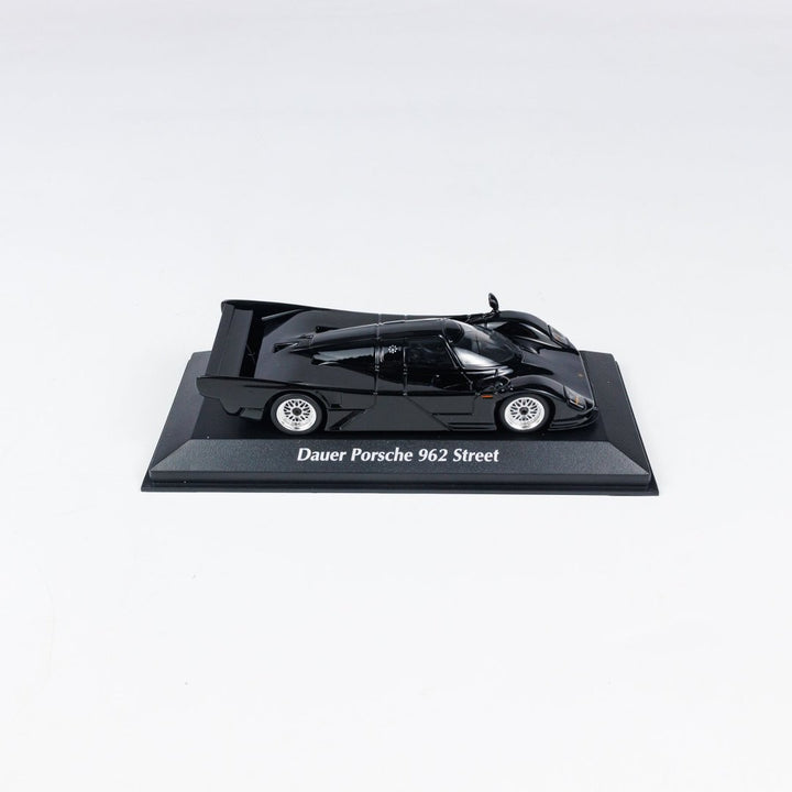 MINICHAMPS 1:43 PORSCHE DAUER 962 GT - 1994 - BLACK 940064001