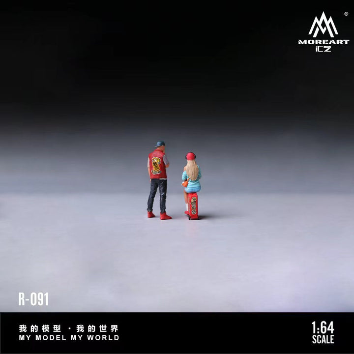 [Preorder] MoreArt 1:64 URBAN TRAVEL COUPLE FIGURE SET MO223091