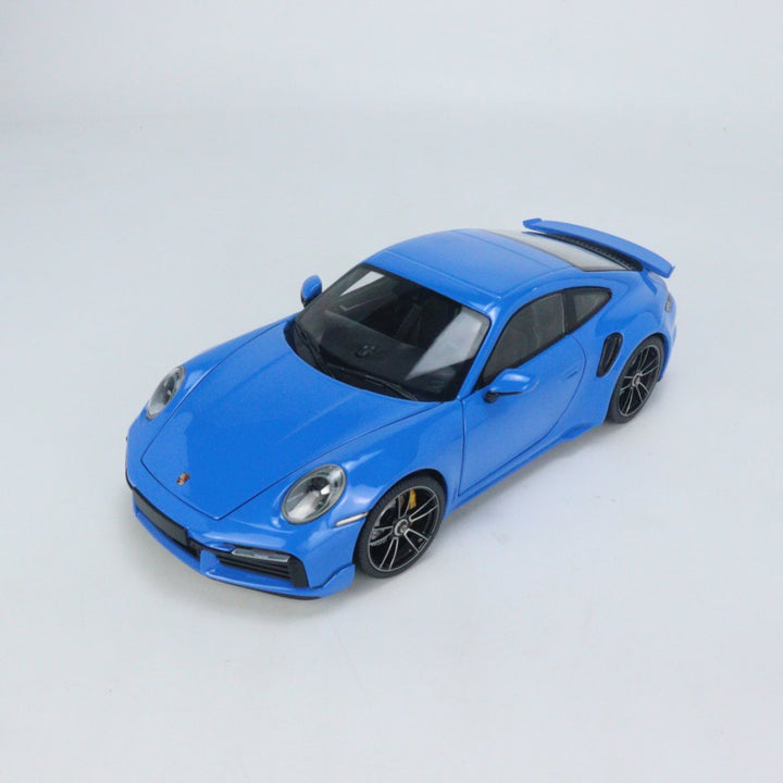 MINICHAMPS 1:18 Porsche 911 992 Turbo S (911 Turbo Sport) 113069172