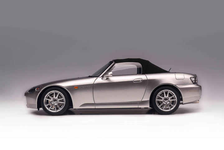 [Preorder] MOTORHELIX 1:18 Honda S2000 (AP2) - Silver