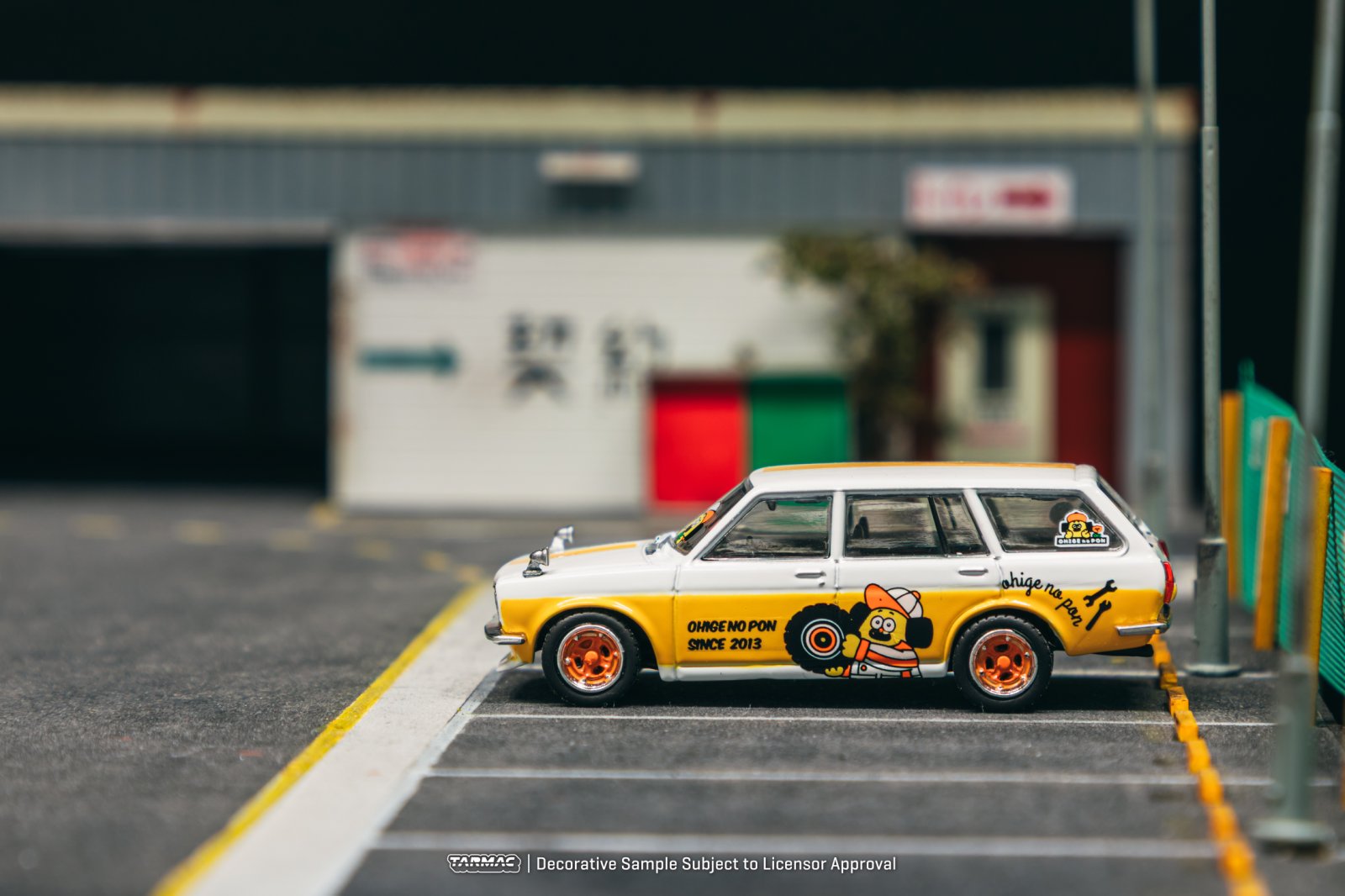 鉄道模型 sakatanian Preorder] Tarmac Works 1:64 Datsun Bluebird 510 Wagon OHIGE no PON