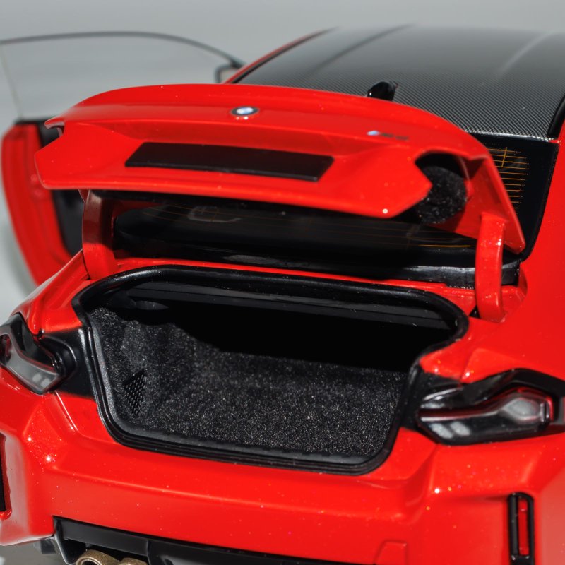 MINICHAMPS 1:18 BMW M2 - G87- 2023 - RED METALLIC 110023120
