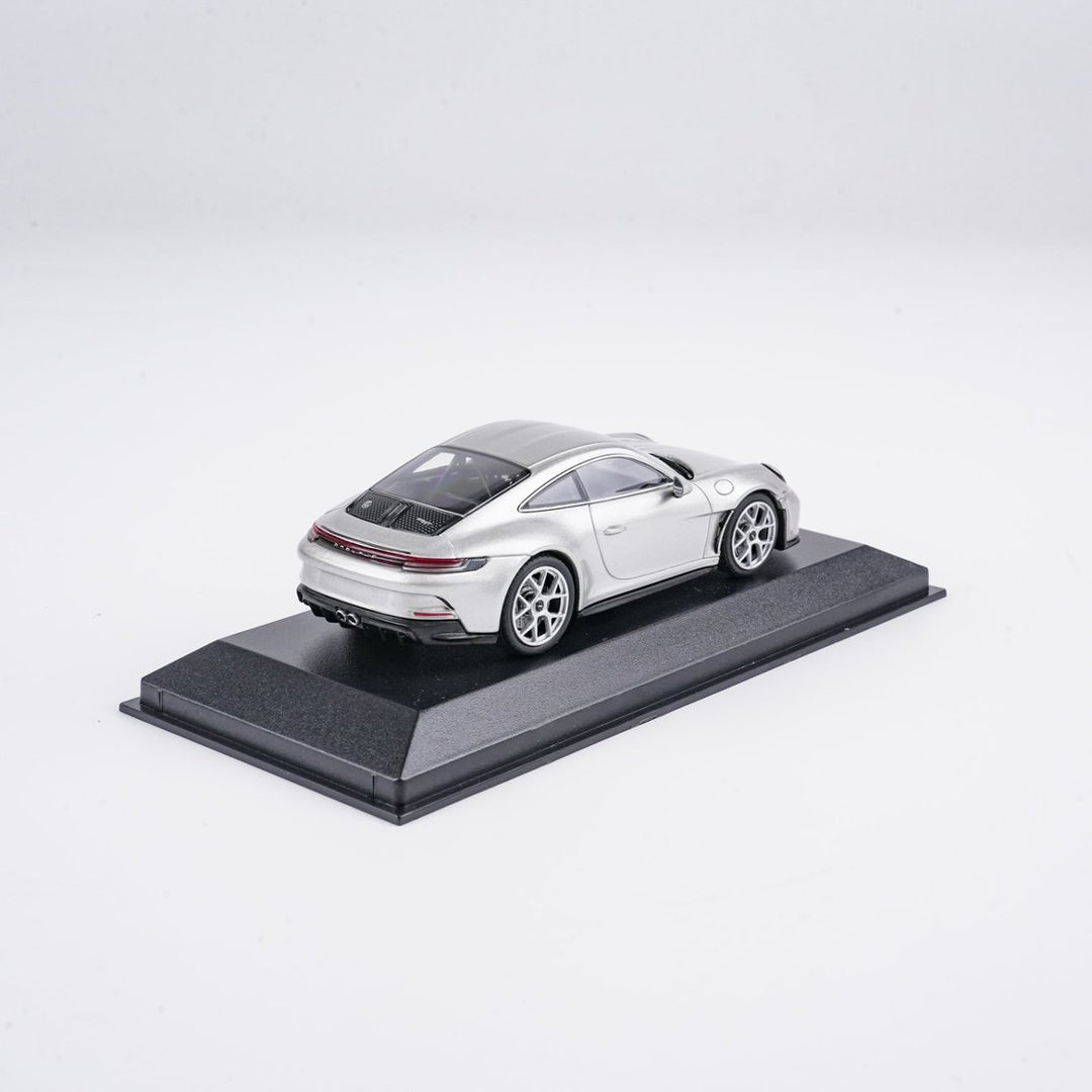 MINICHAMPS 1:43 PORSCHE 911(992) S/T - 2023 -SILVER 410063022