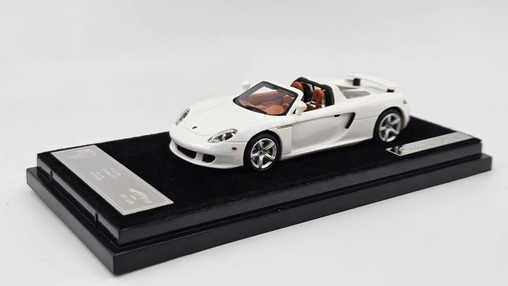 YY Model 1:64 Porsche Carrera GT - Luminous White