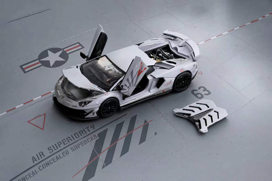 [Preorder] Fei Xiang 1:64 Lamborghini Red bull and Combat Grey (2 Colours)