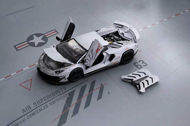 [Preorder] Fei Xiang 1:64 Lamborghini Red bull and Combat Grey (2 Colours)