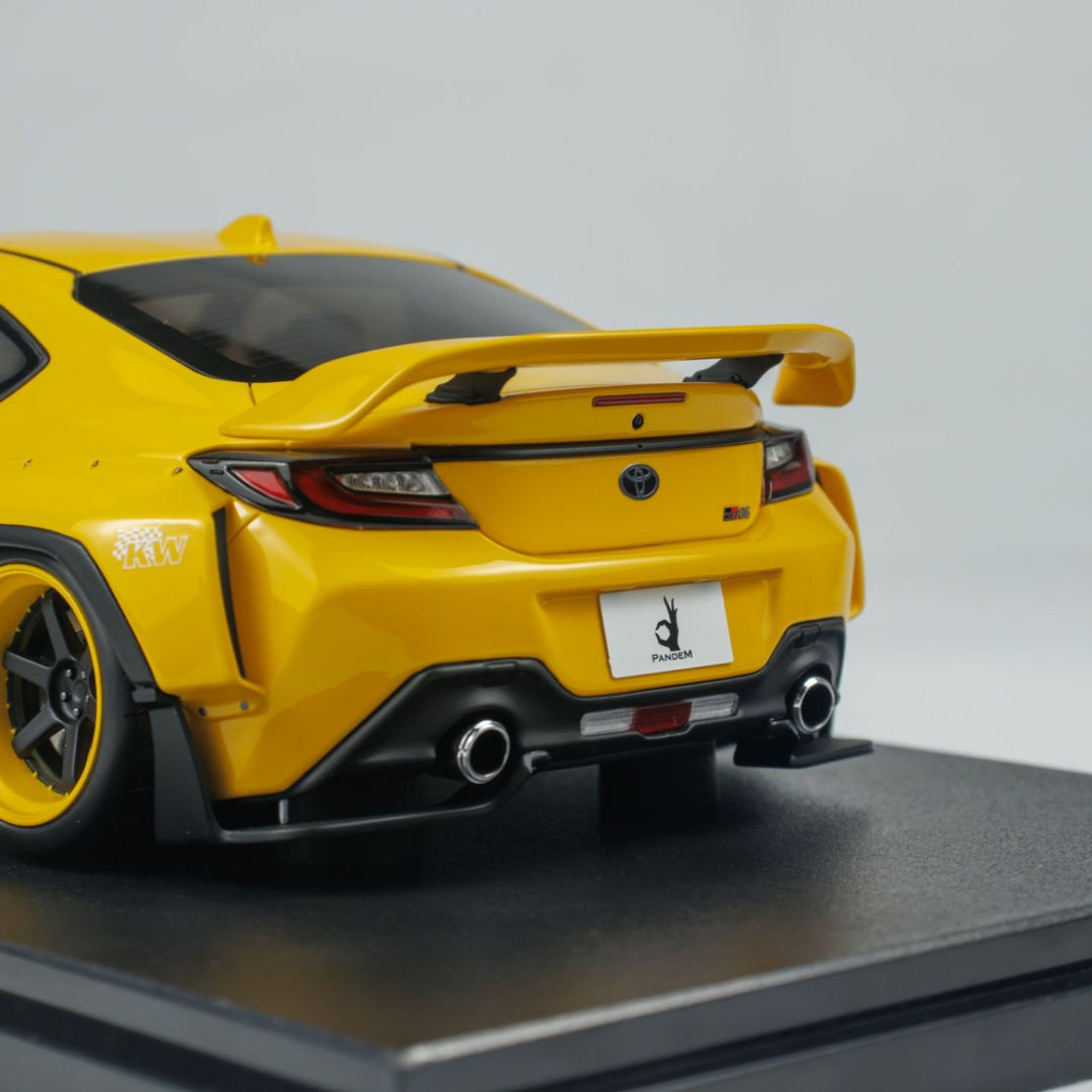 GT Spirit 1:18 Toyota GR86 Rocket Bunny Yellow CLDC043
