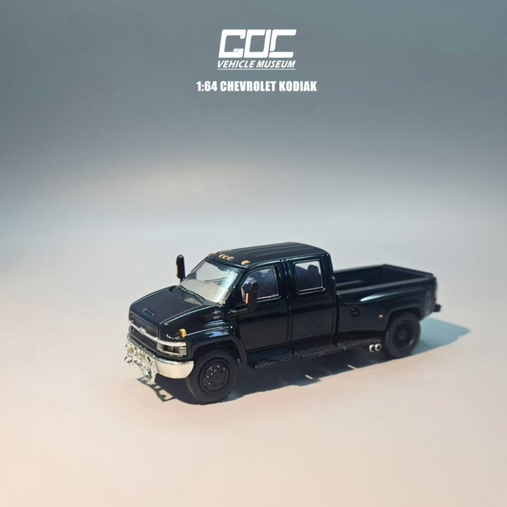 [Preorder] GOC 1:64 GMC and CHEVROLET Pickup - Black (2 Versions)