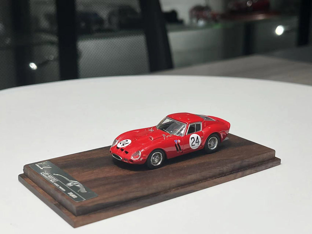 Finclassically 1:64 250 GTO – Horizon Diecast
