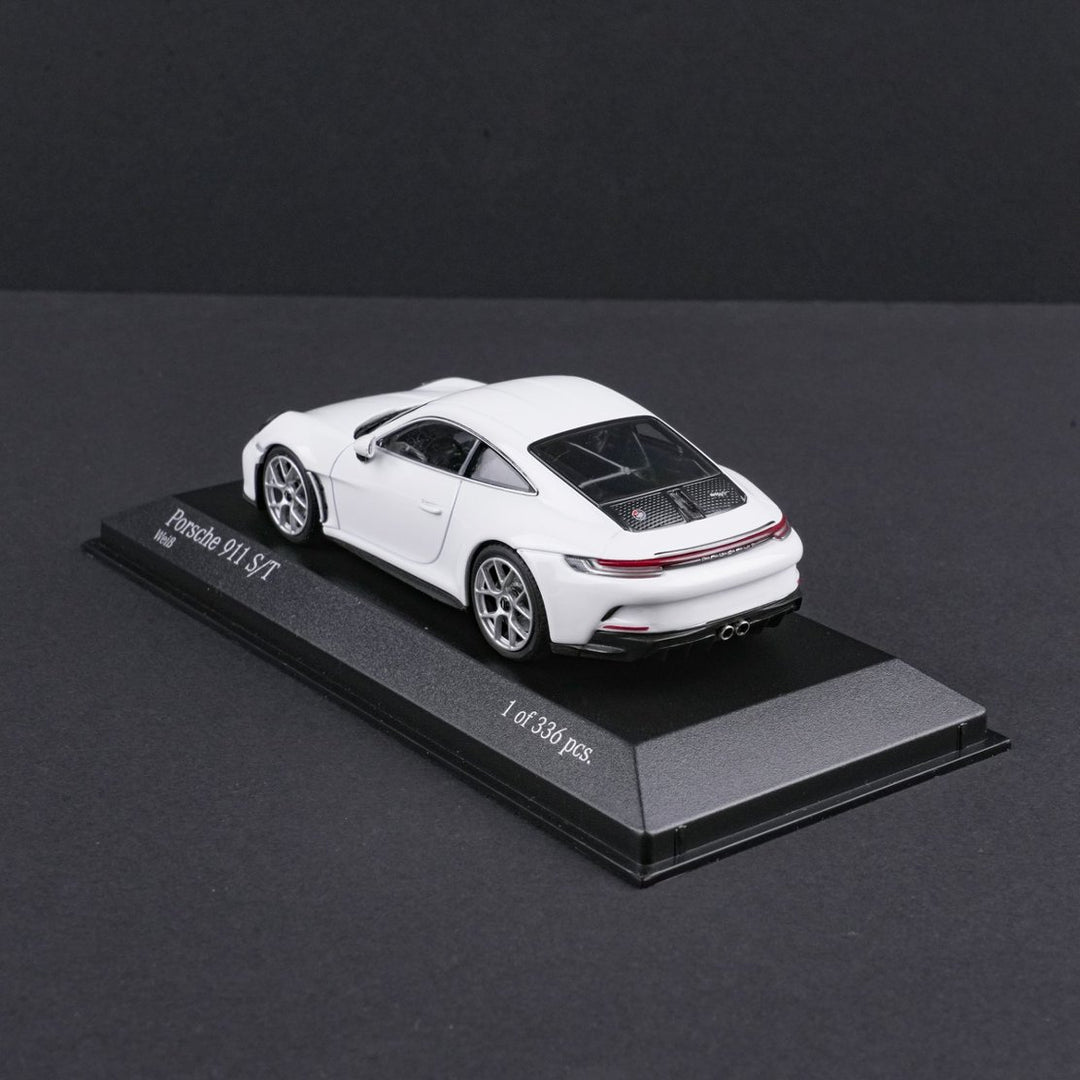 MINICHAMPS 1:43 PORSCHE 911(992) S/T -2023-WHITE 410063020