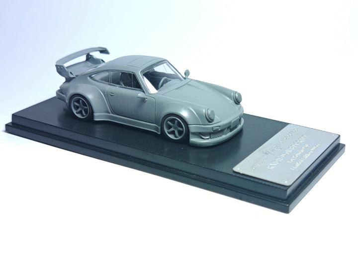 Model Collect 1:64 RWB 930 3.8 Type Wing Grey