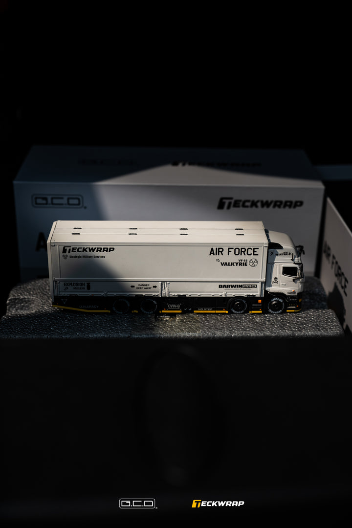 [Preorder] GCD 1:64 Hino Profia 700 combat Grey Livery (DarwinPro &amp;TECKWRAP) 2018 KS-118-688