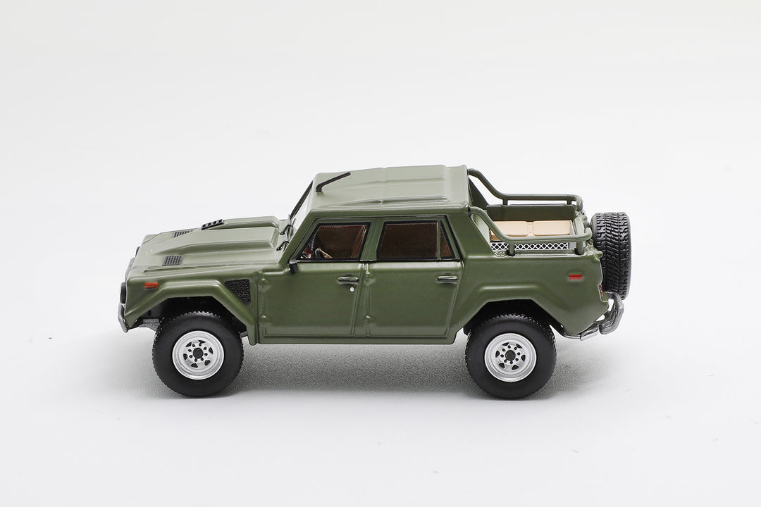 [Preorder] Shadow 1:64  Lamborghini LM002 LHD (2 Colours) KS-094-501/KS-094-502
