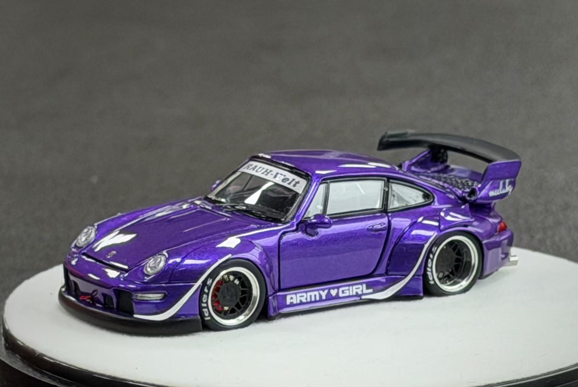 Preorder] PGM 1:64 Porsche RWB 993 Metallic Purple (2 Versions