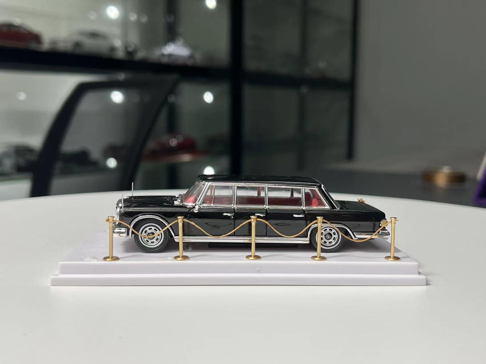 Preorder] TPC 1:64 Mercedes-Benz S600 Pullman Extended Coupe