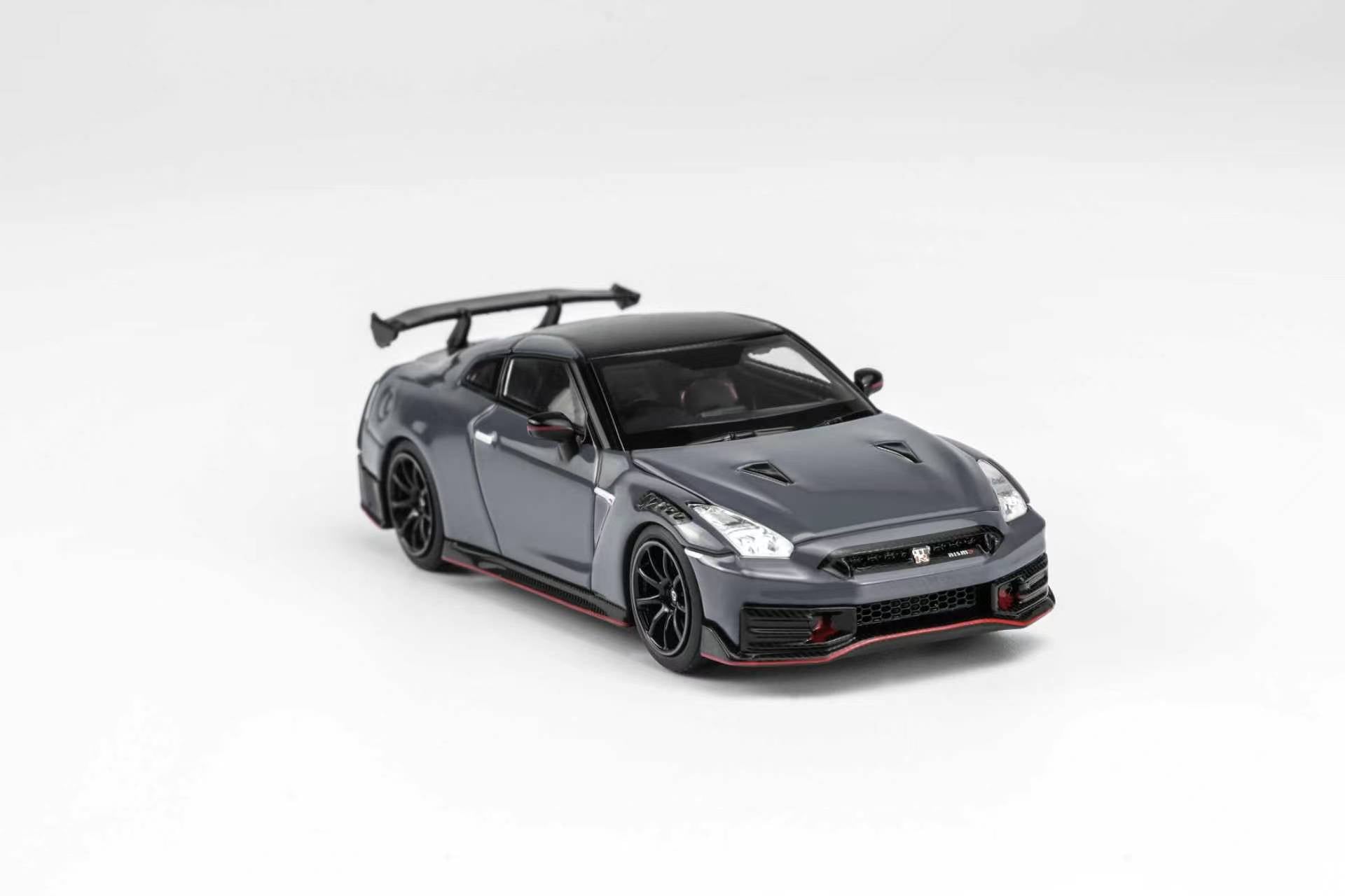 Preorder] MOTORHELIX 1:64 Nissan GT-R NISMO (R35) 2024 Stealth
