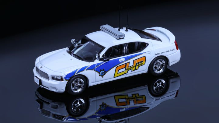 [Preorder] Rollin 1:64 CHP California Highway Patrol Warhorse