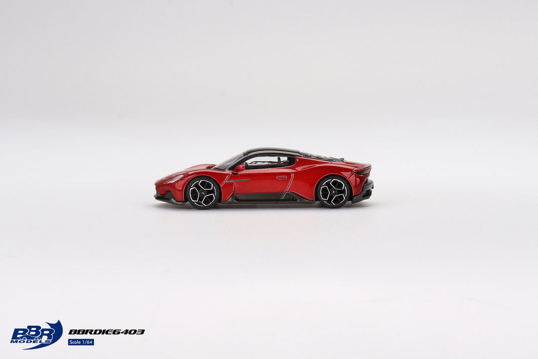 BBR Models 1:64 Maserati MC20  Rosso Vincente BBRDIE6403 Side