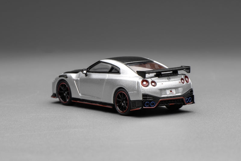 [Preorder] MOTORHELIX 1:64 Nissan GT-R NISMO (R35) Special Edition 2022 (3 Colours)