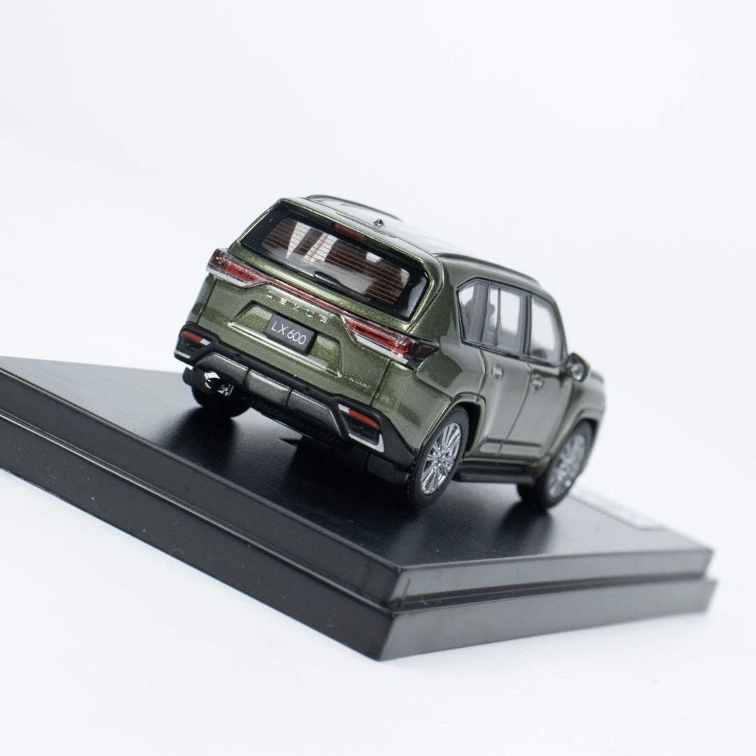 LCD 1:64 Lexus LX600 Green Diecast