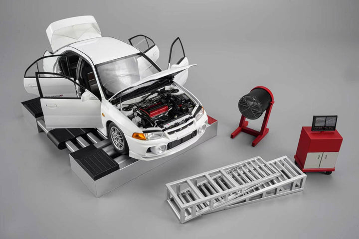 [Preorder] MOTORHELIX 1:18 Mitsubishi Lancer Evolution VI GSR Scottish White/with Dynamometer M84013