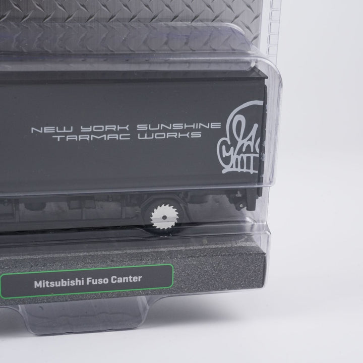 [Preorder] Tarmac Works 1:64 Mitsubishi Fuso Canter New York Sunshine T64T-TL002-NYS