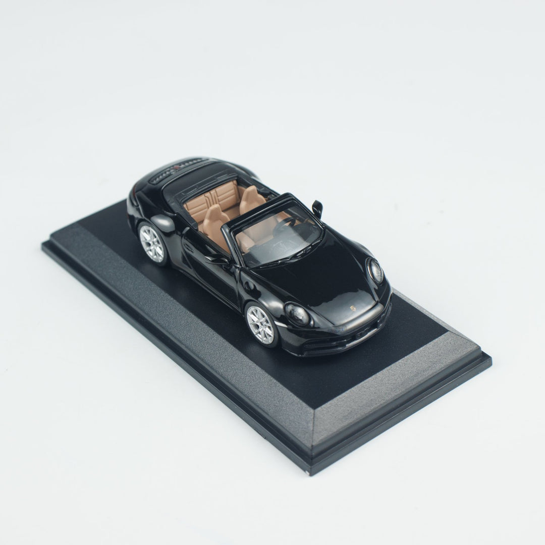 [Preorder] Minichamps 1:64 PORSCHE 911(992.2) CARRERA CABRIOLET  CLDC 643064035