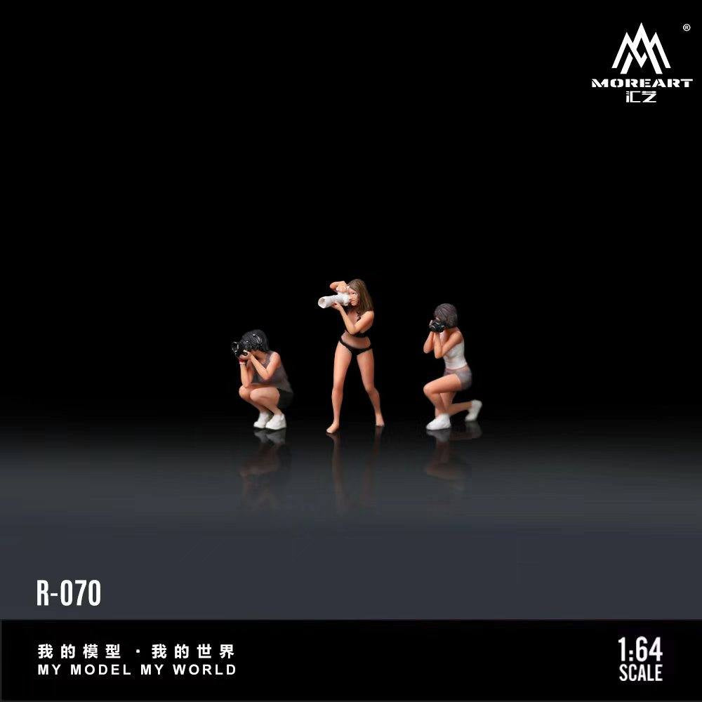 MoreArt 1:64 Photography doll B set MO223070