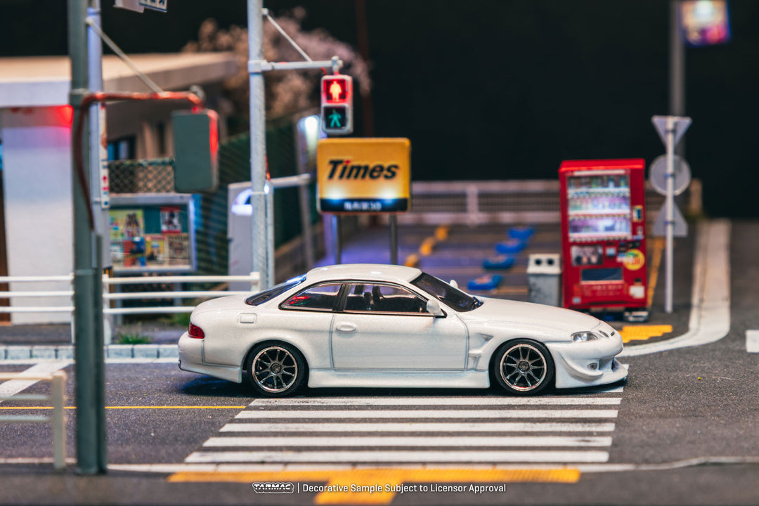 [Preorder] Tarmac Works 1:64 VERTEX Toyota Soarer JZZ30 White T64G-080-WH