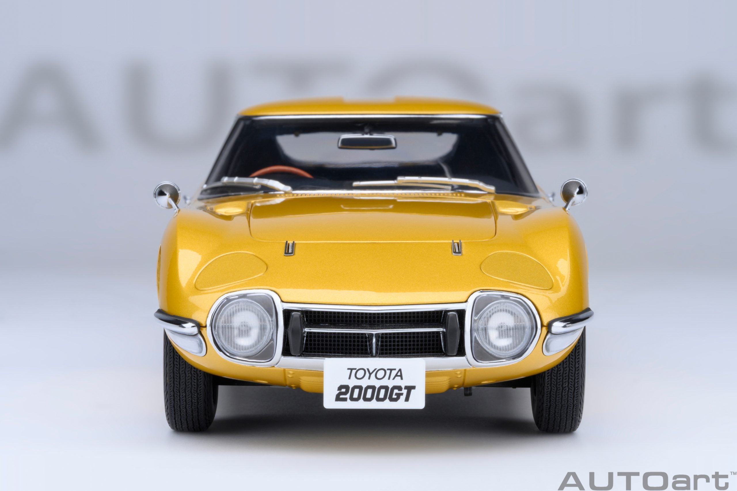ジャンク◆AutoArt Toyota 2000GT◆1/18 ミニカー Toyota 2000 GT Coupe Red AUTOart 1/18 - Used Model