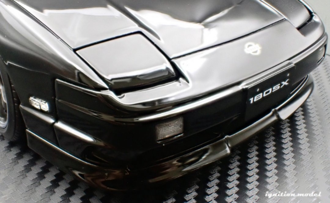 イグニッションモデル　180sx 黒 イグニッションモデル 1/18 日産 180SX TYPE X (RPS13) ブラック