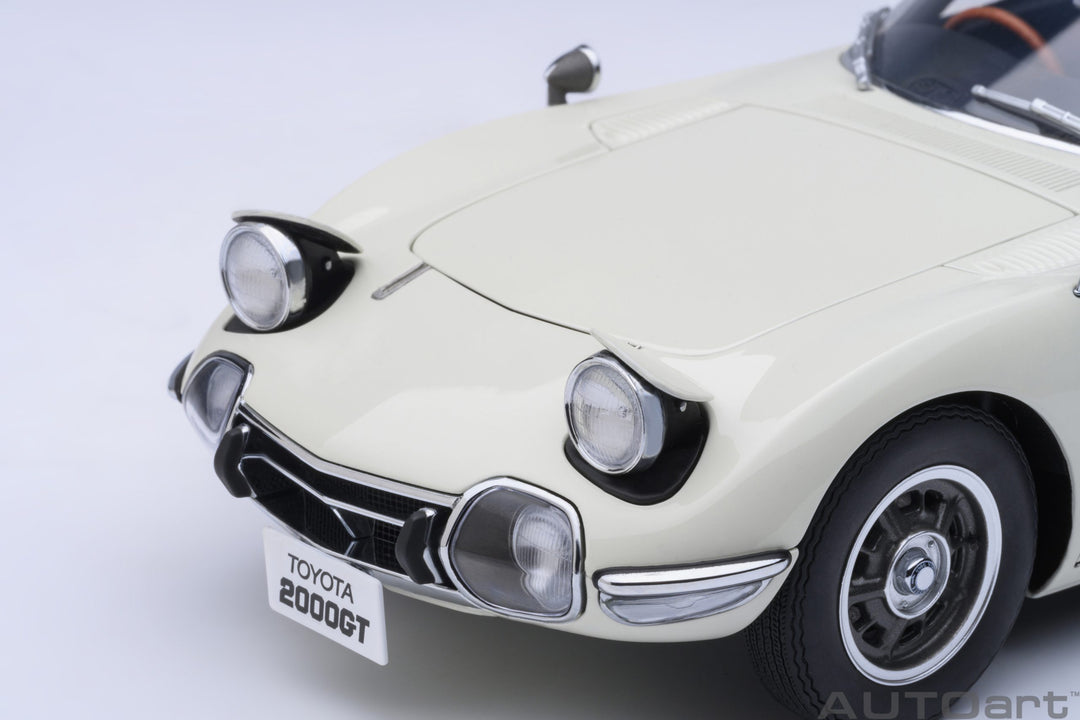 [Preorder] AUTOart 1:18 Toyota 2000GT 1967 White 79546