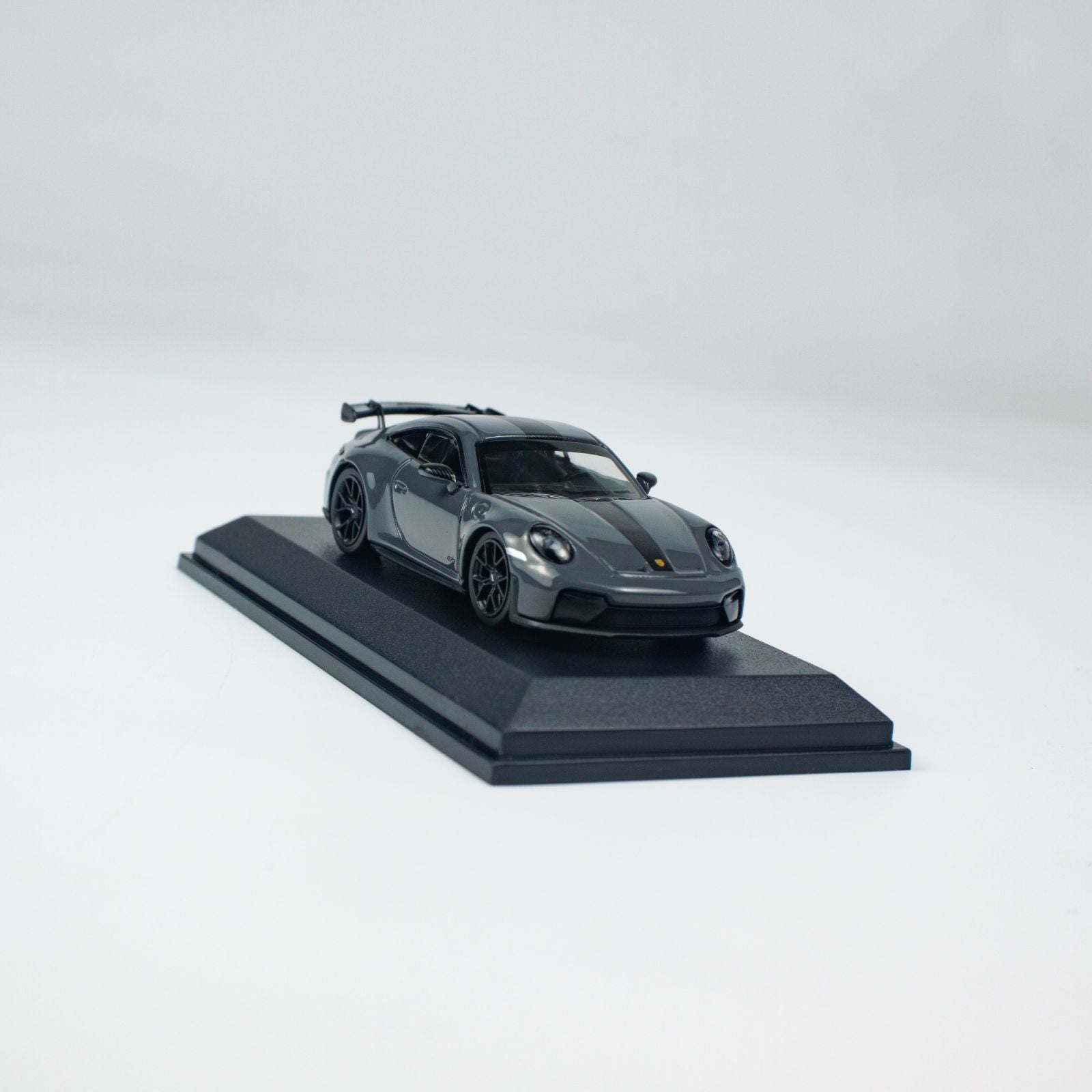 Minichamps 1:64 PORSCHE 911 (992.2) GT3 - 2025 - Grey CLDC