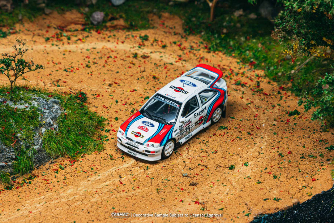 [Preorder] Tarmac Works 1:64 Ford Escort RS Cosworth WRC Rallye Sanremo 1994 Malcolm T64-081-94RS15
