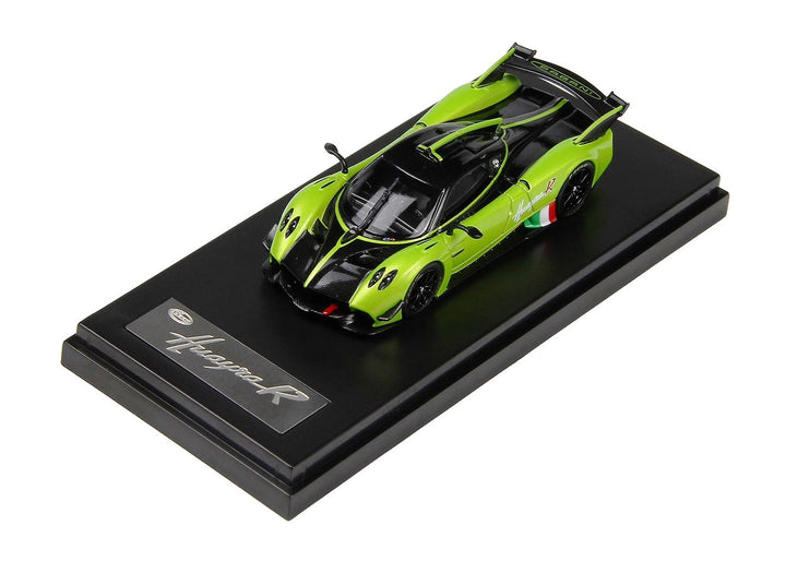 LCD 1:64 Pagani Huayra R Green LCD64028-GR