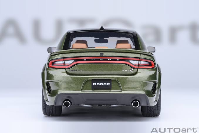 AUTOart 1:18 Dodge Charger SRT Hellcat Redeye jailbreak F8 Green