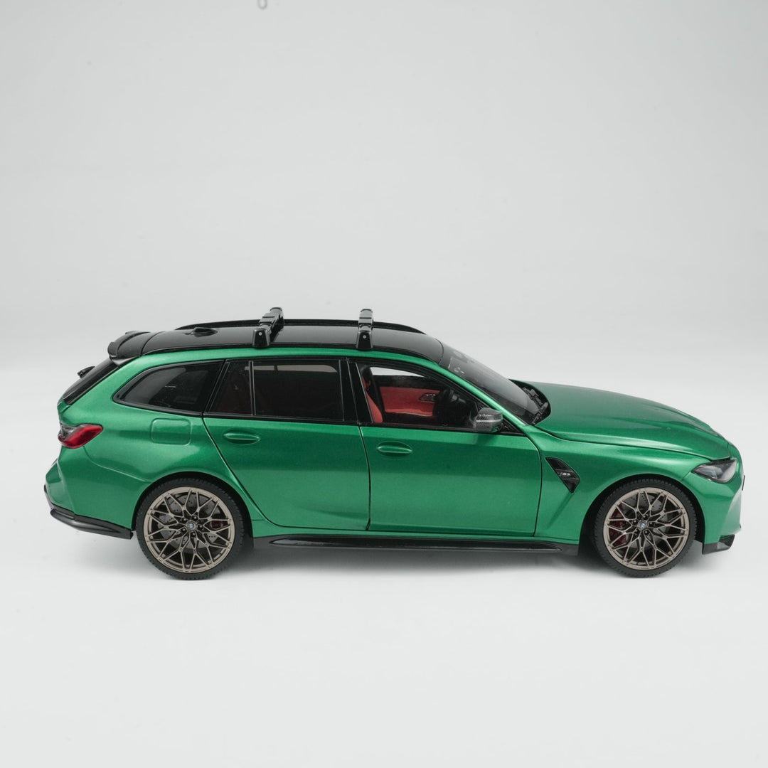 [Preorder] MINICHAMPS 1:18 BMW M3 TOURING - 2024 - OCEAN GREEN 113024023