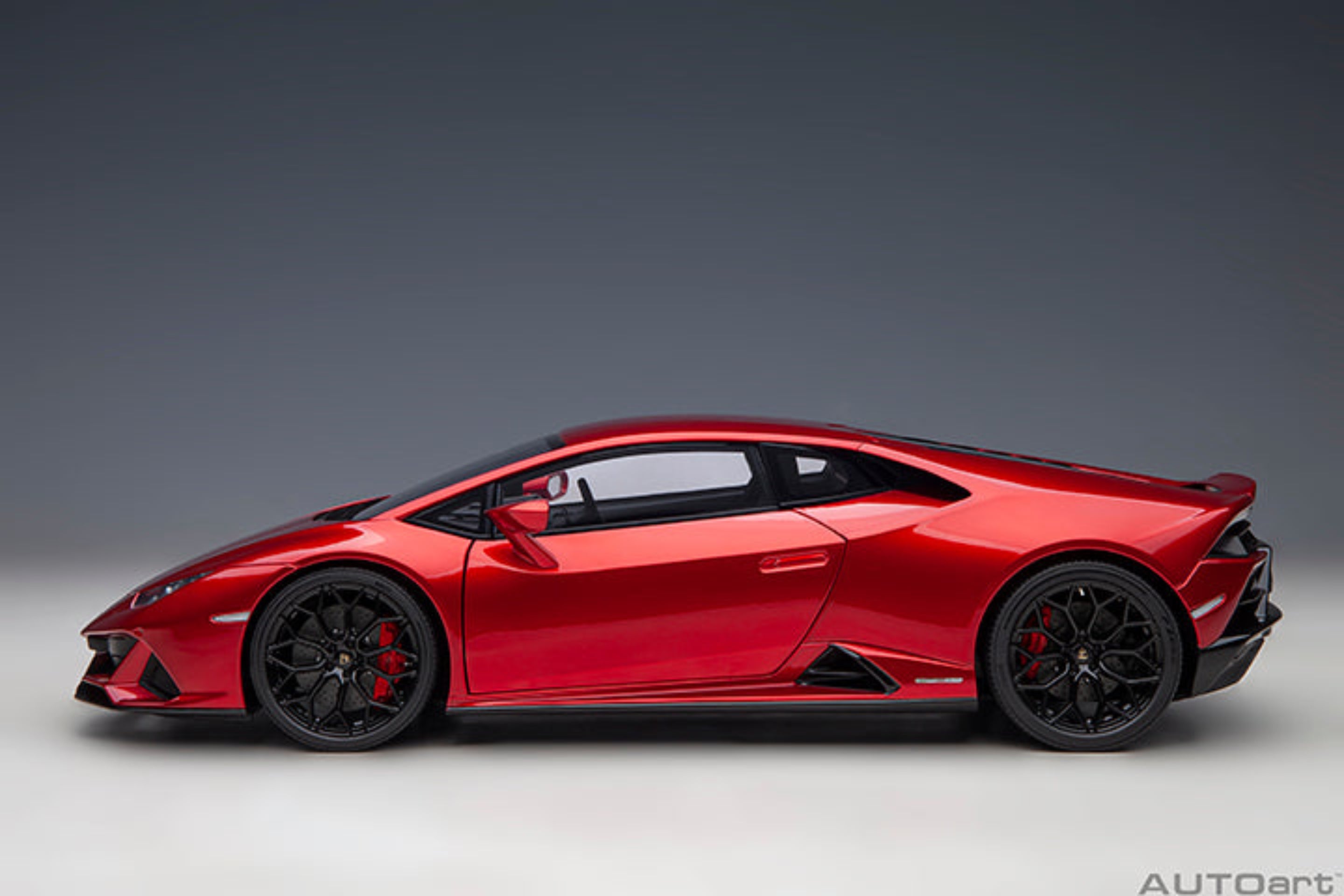 AUTOart 1:18 Lamborghini Huracan EVO - Red 79213 – Horizon AUTOart 1:18 Lamborghini Huracan EVO - Red 79213 – Horizon