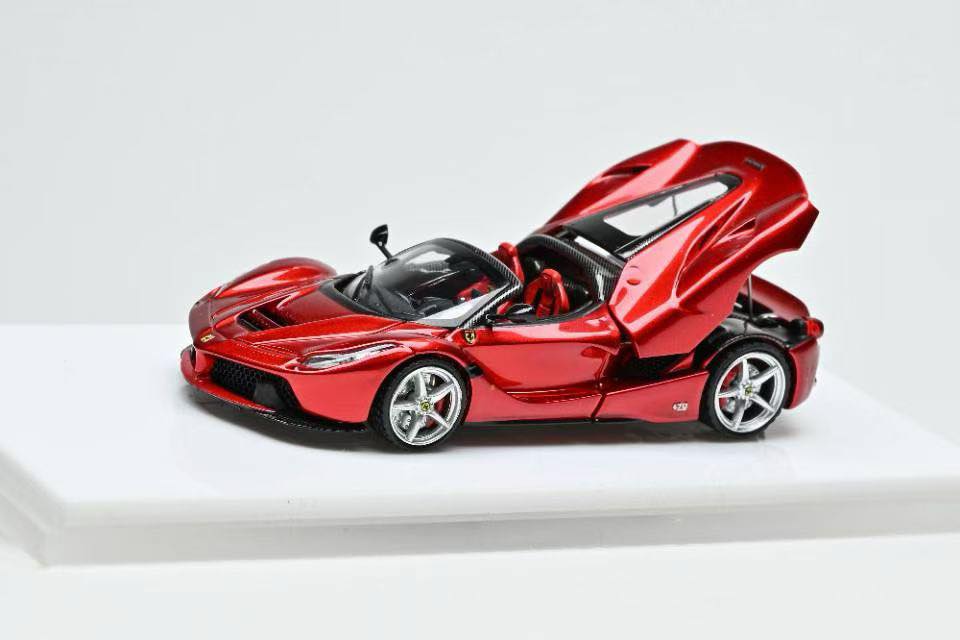 Street Buster 1:64 Ferrari F150 Aperta Rosso Maranello – Horizon