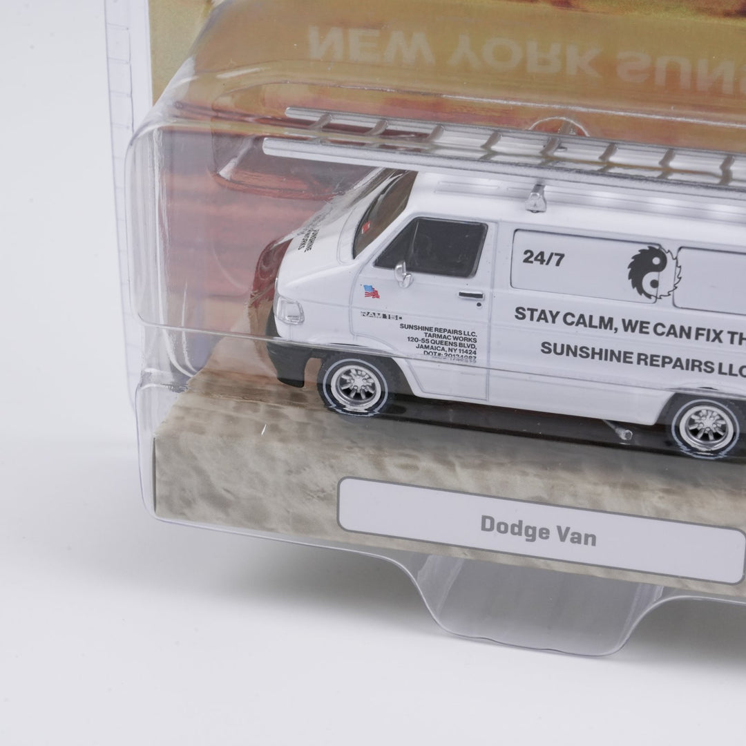[Preorder] Tarmac Works 1:64 Dodge Van, New York Sunshine T64G-032-NYS