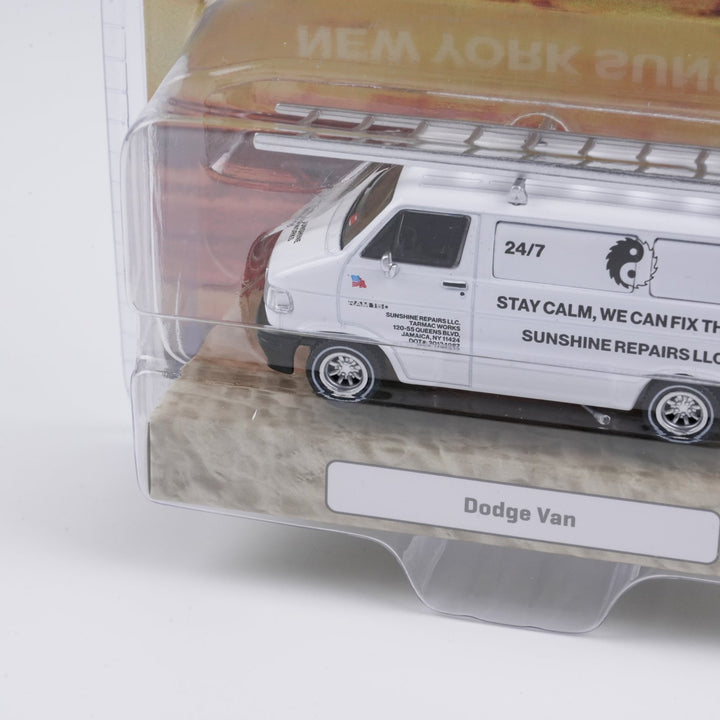 [Preorder] Tarmac Works 1:64 Dodge Van, New York Sunshine T64G-032-NYS