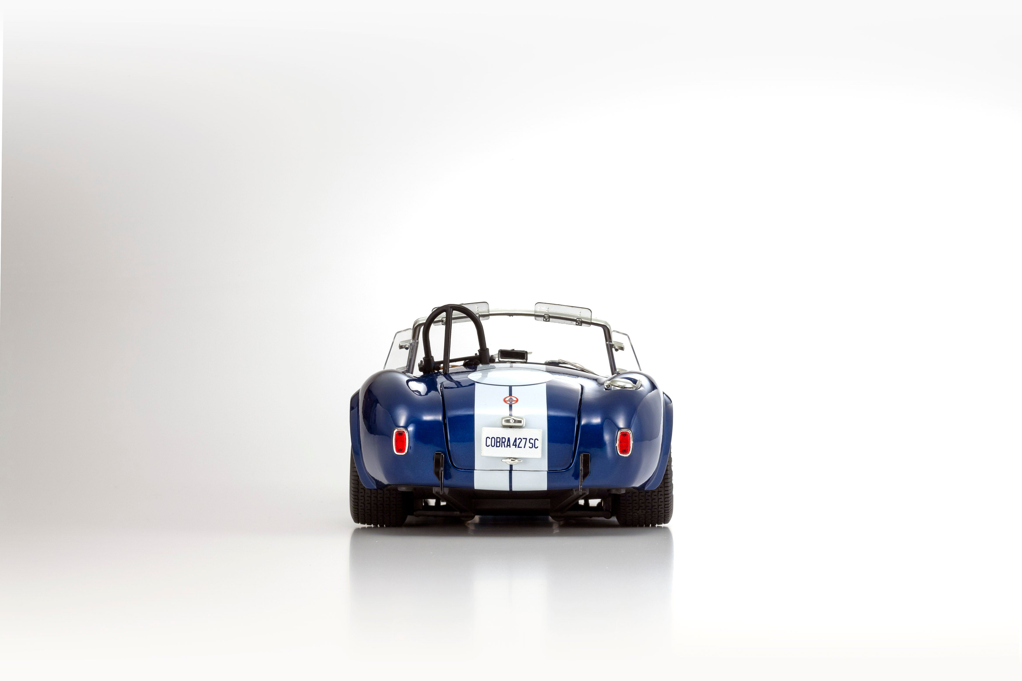 Preorder] Kyosho 1:18 Shelby Cobra 427S/C -Blue/White- 08048BLMW