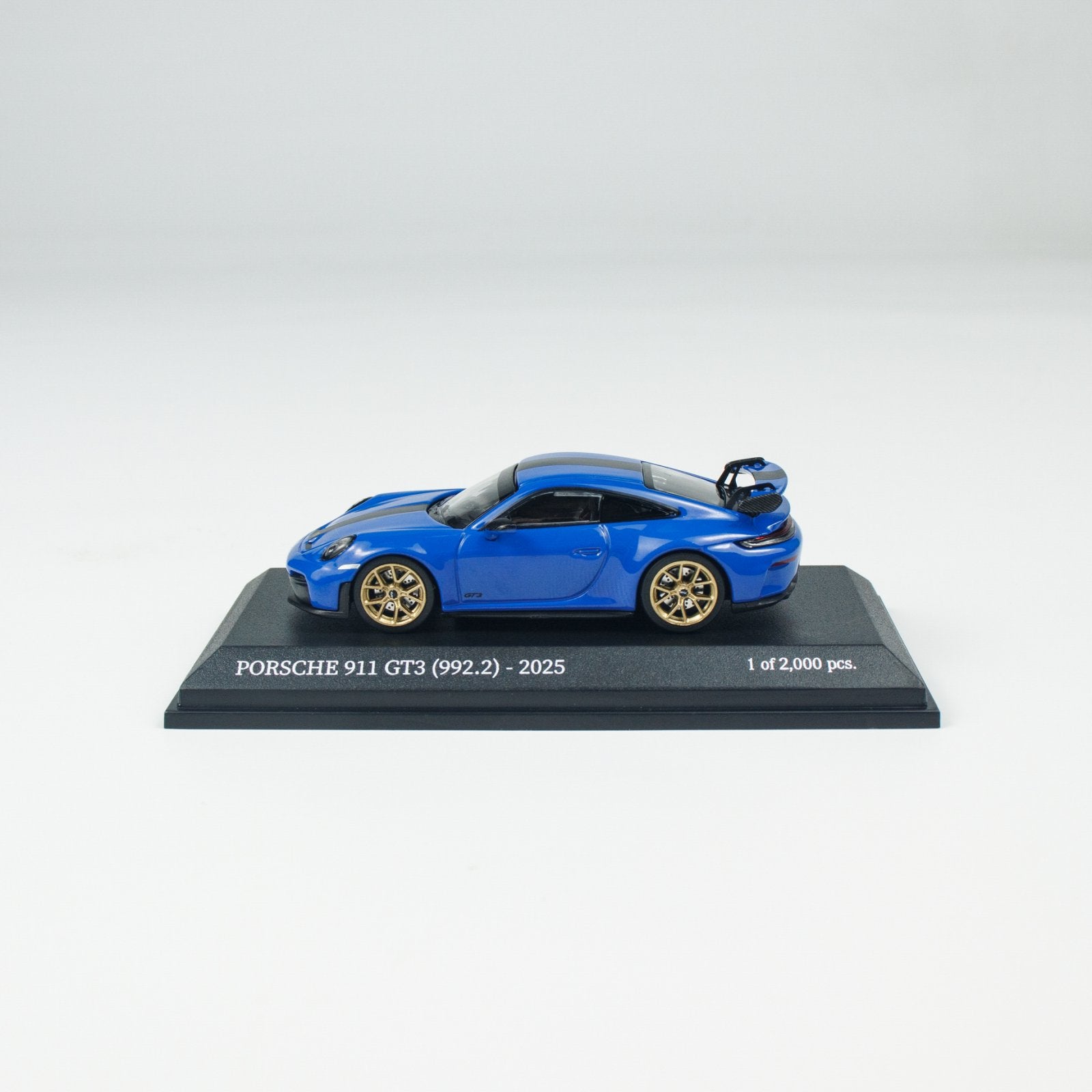 Minichamps 1:64 PORSCHE 911 (992.2) GT3 - 2025 - BLUE CLDC